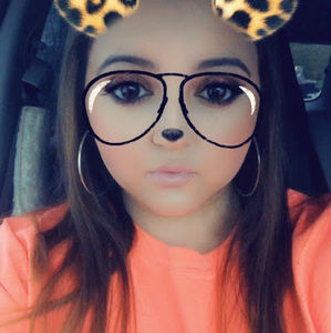 Meet your Posher, Brea